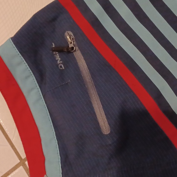 4/$60 Blue & Red Board Shorts - Size 30 - Picture 4 of 8